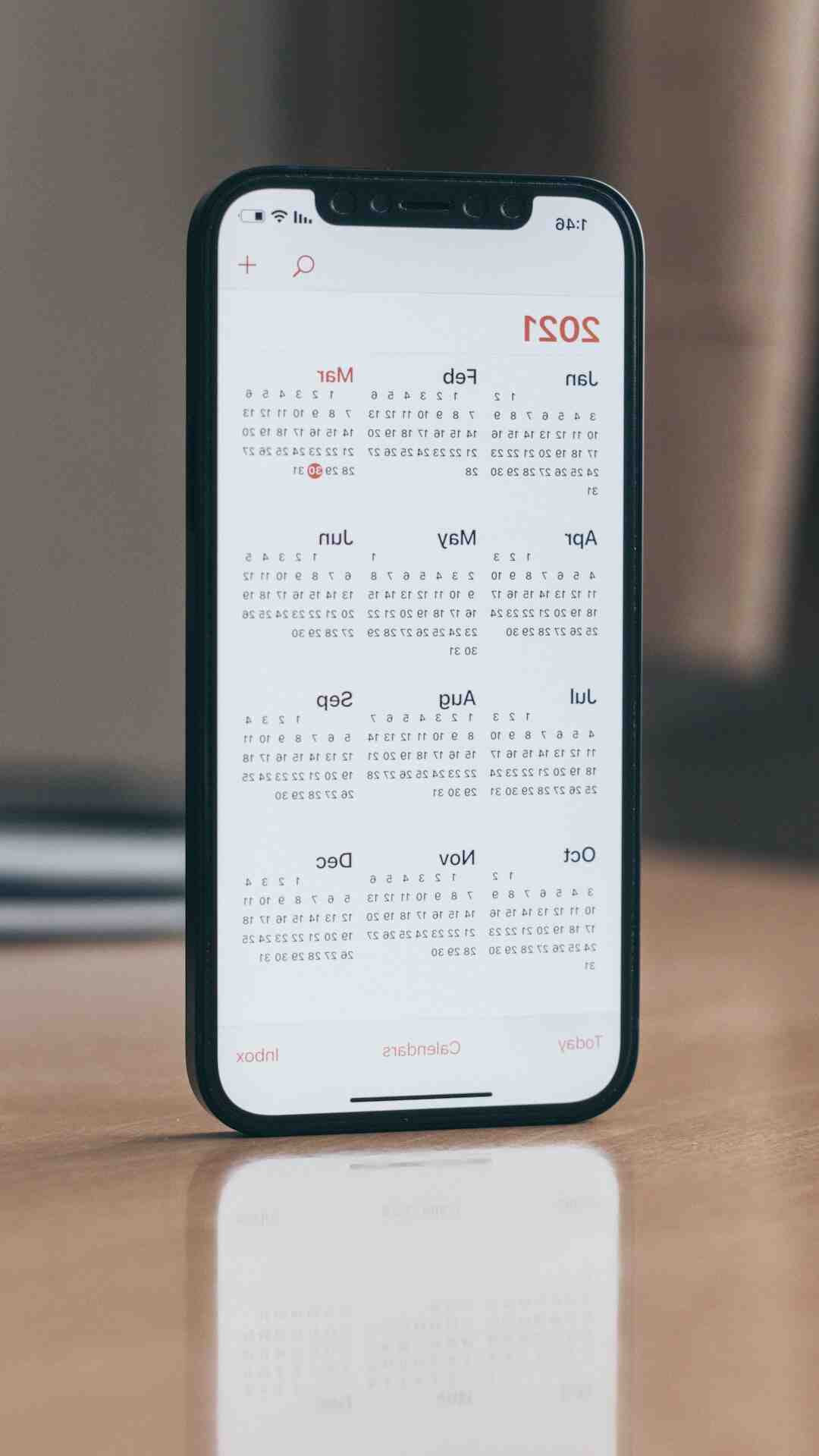 Comment savoir si quelqu'un regarde si je suis en ligne sur WhatsApp ?